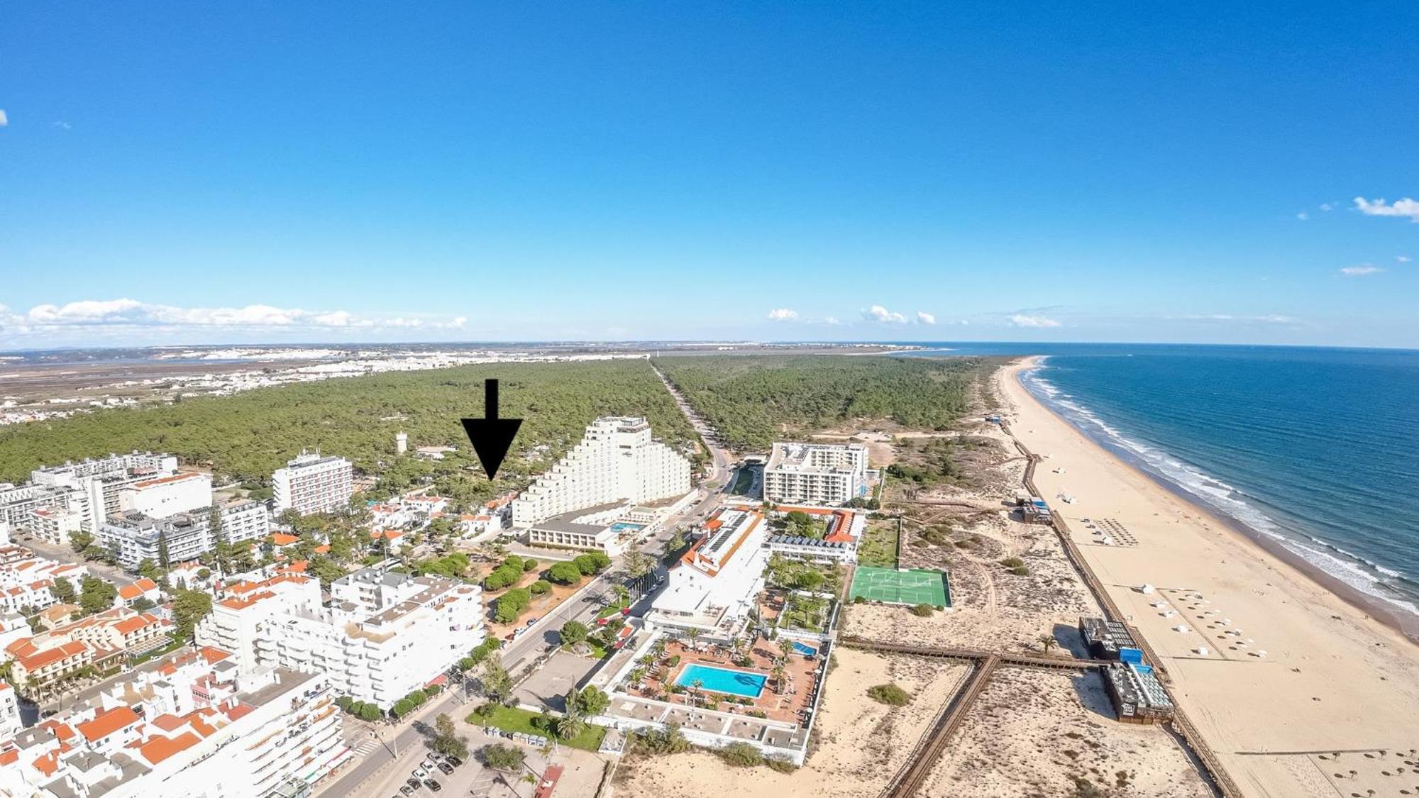 Moradia Tradicional No Centro A 100M Da Praia Monte Gordo Zewnętrze zdjęcie