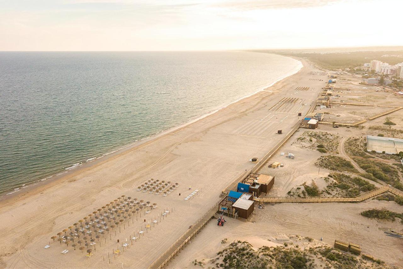 Moradia Tradicional No Centro A 100M Da Praia Monte Gordo Zewnętrze zdjęcie